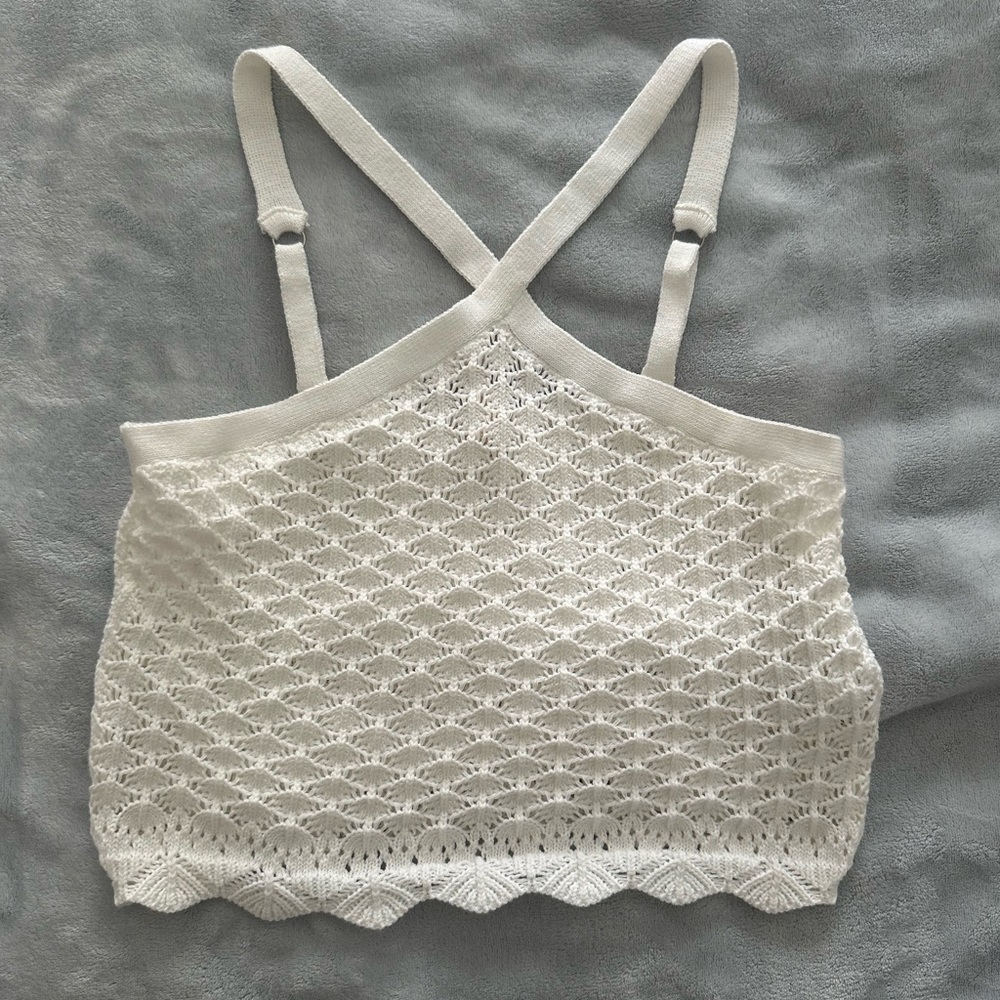 White knitted halter top